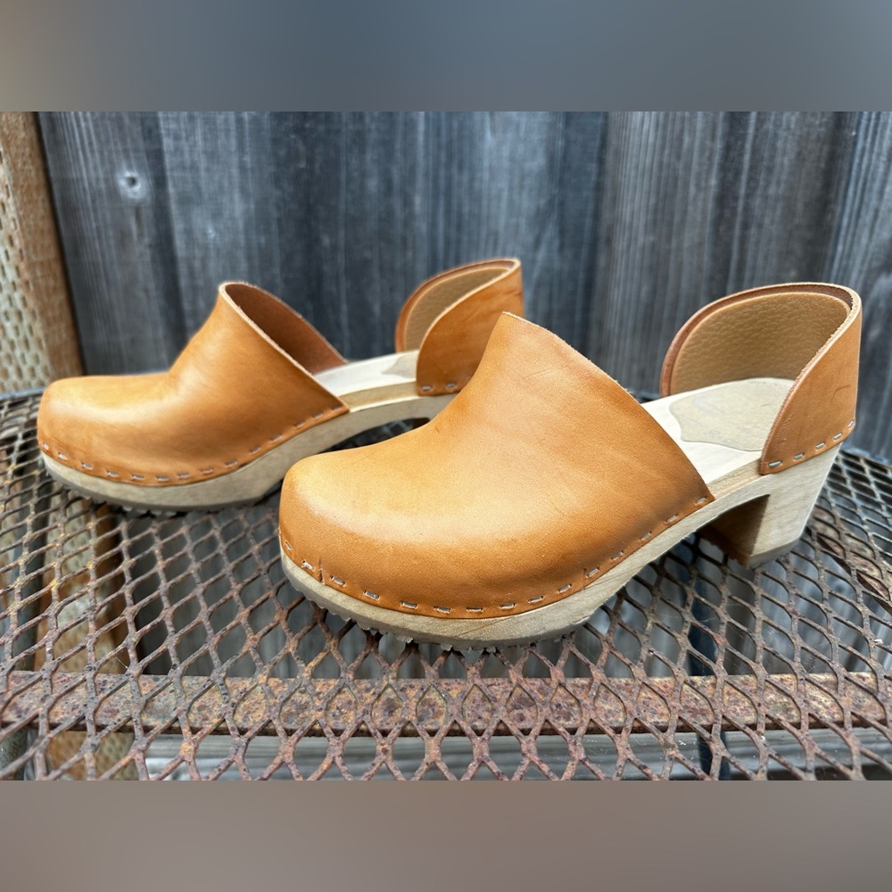 Haga Toffeln Swedish Tan Leather Clogs for Women 37 EU 7 US